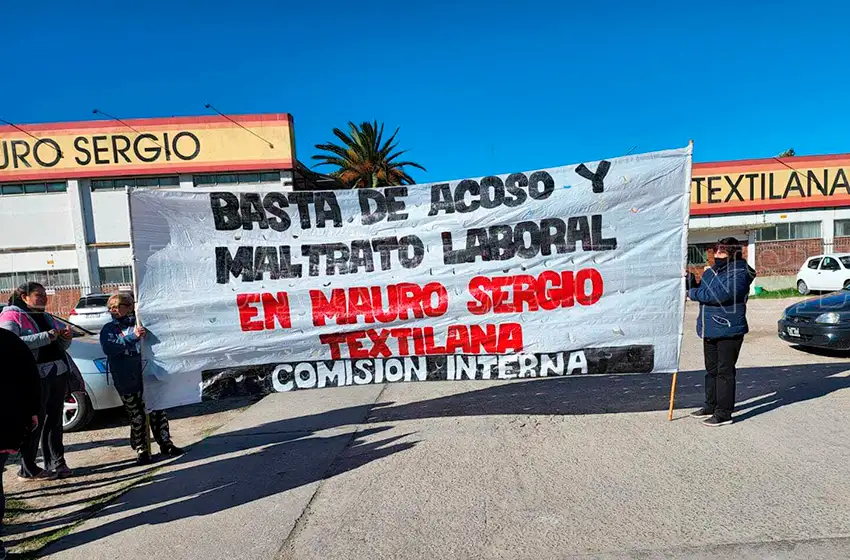 Piden que el Estado municipal no sea indiferente ante la situación de los trabajadores de esta empresa textil.