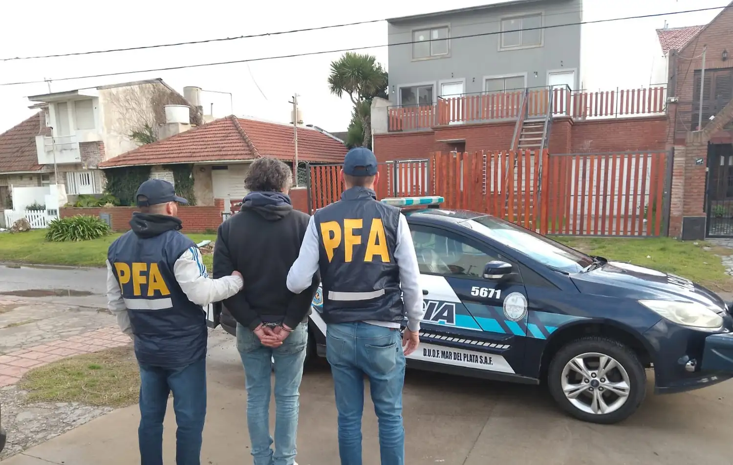 La policía Federal llevó adelante la detención del prófugo en el barrio Constitución.
