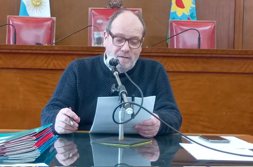 Concejal impulsa creación de un programa de beneficios para jóvenes