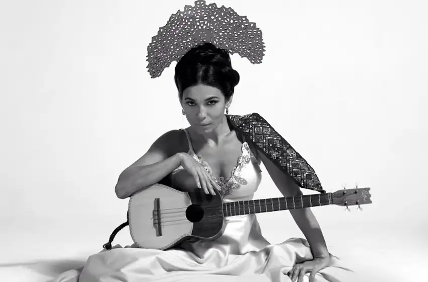 La Charo: "En estos tiempos necesitamos hermanar nuestro canto"