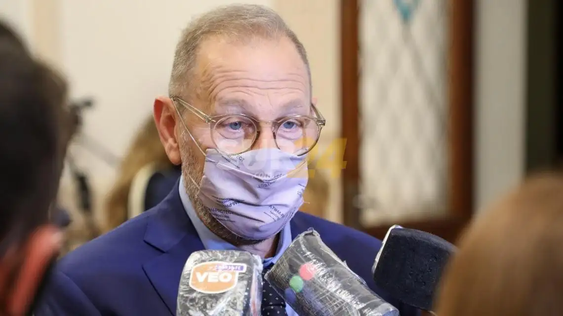 La oposición prepara una batería de preguntas para Corach y Capitani