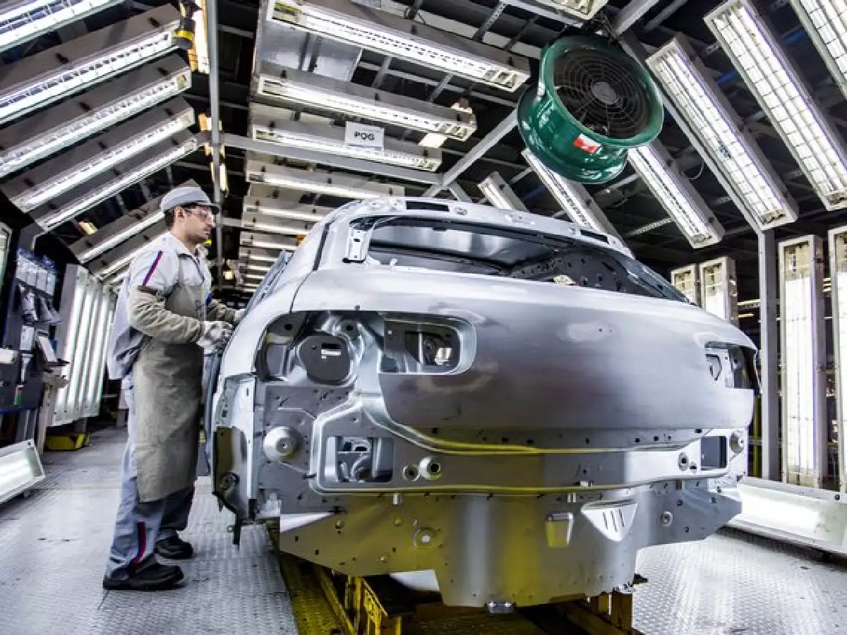 La actividad económica cayó 3,7% interanual en noviembre