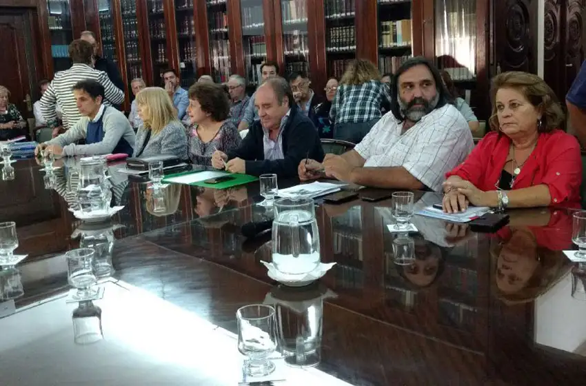 Gremios docentes rechazaron la oferta: “Hicieron la misma propuesta”