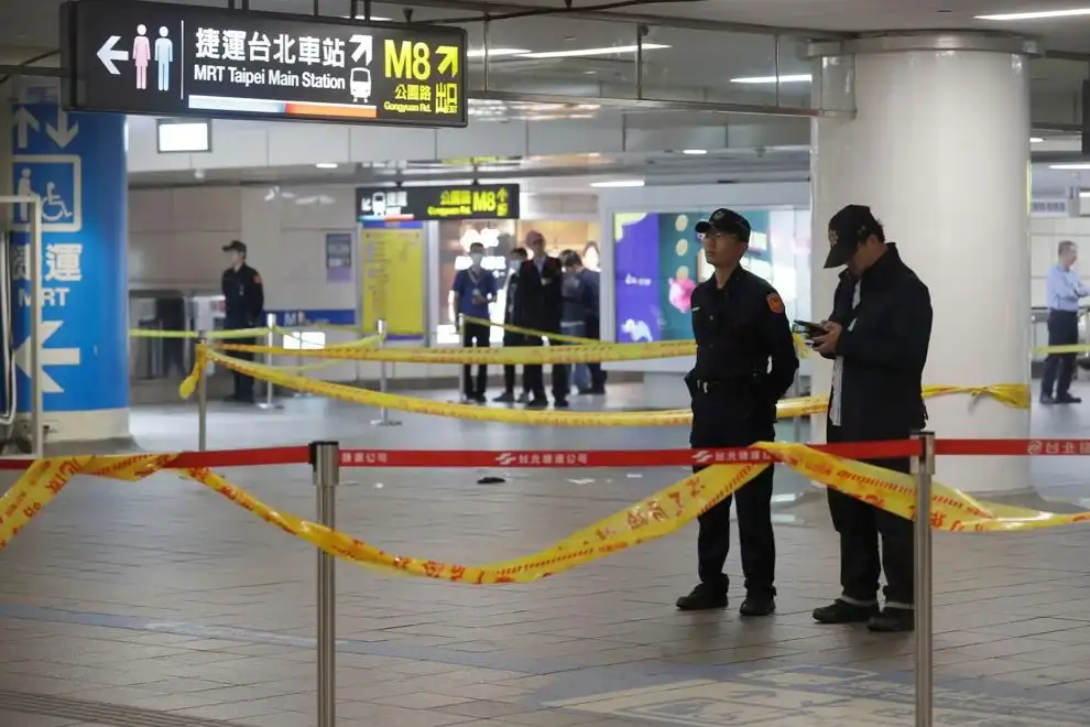 Los ataques fueron perpetrados en la estación principal de Taipéi y en la estación de Zhongshan.