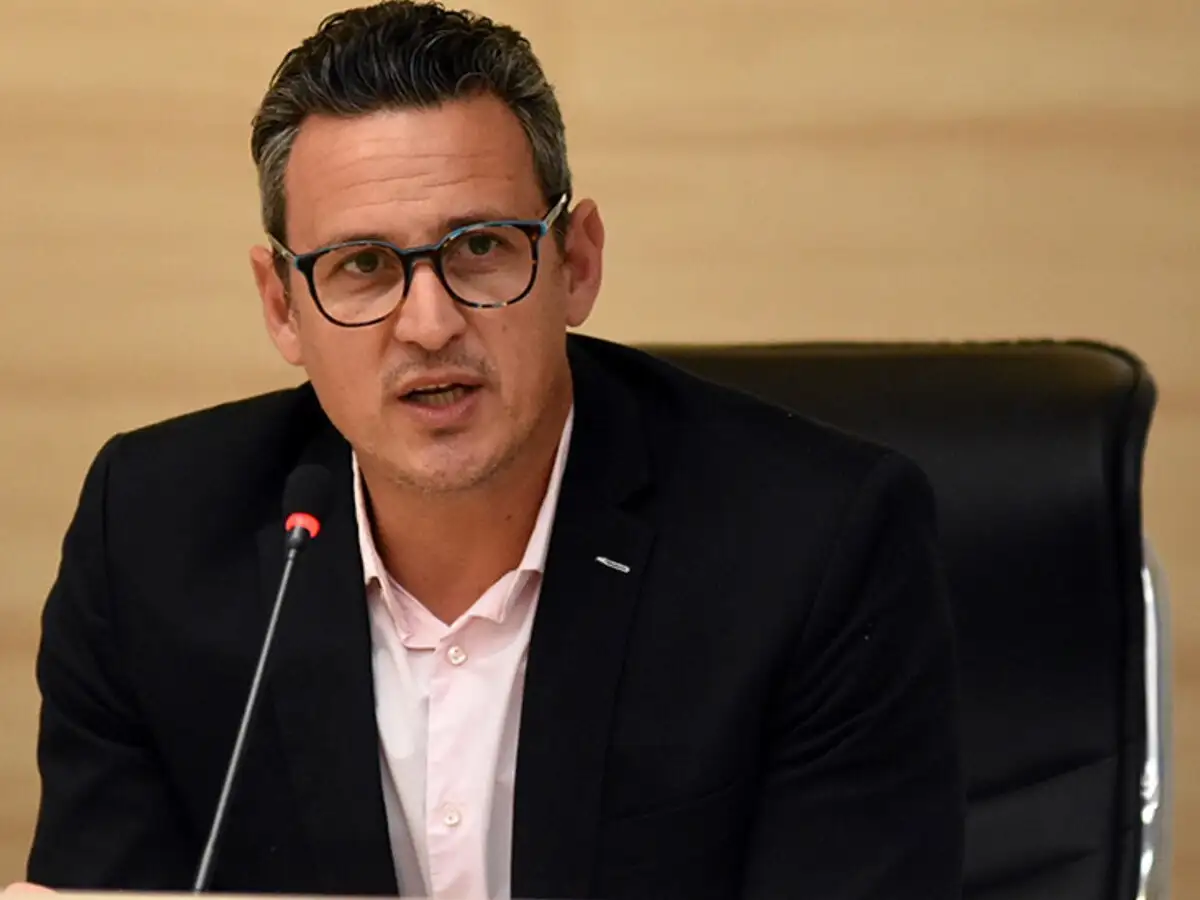 Ciro Seisas