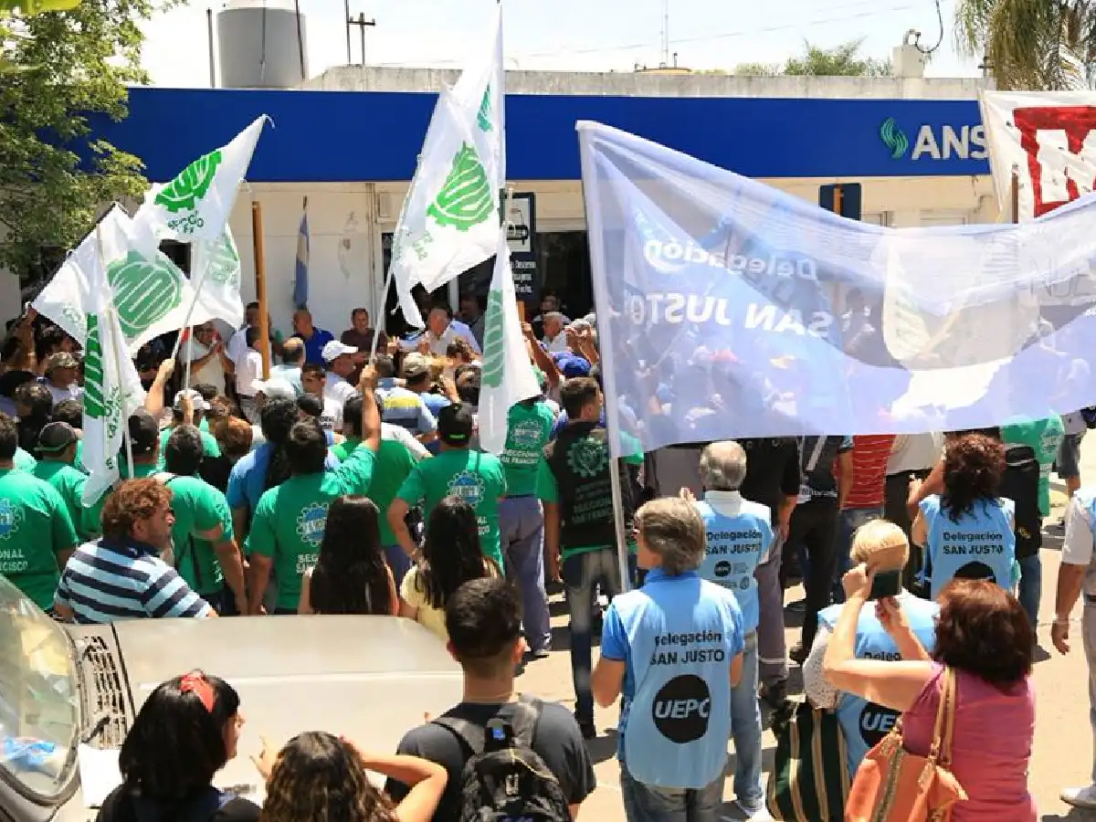 Nuevo intento para aprobar la reforma en un clima de tensión