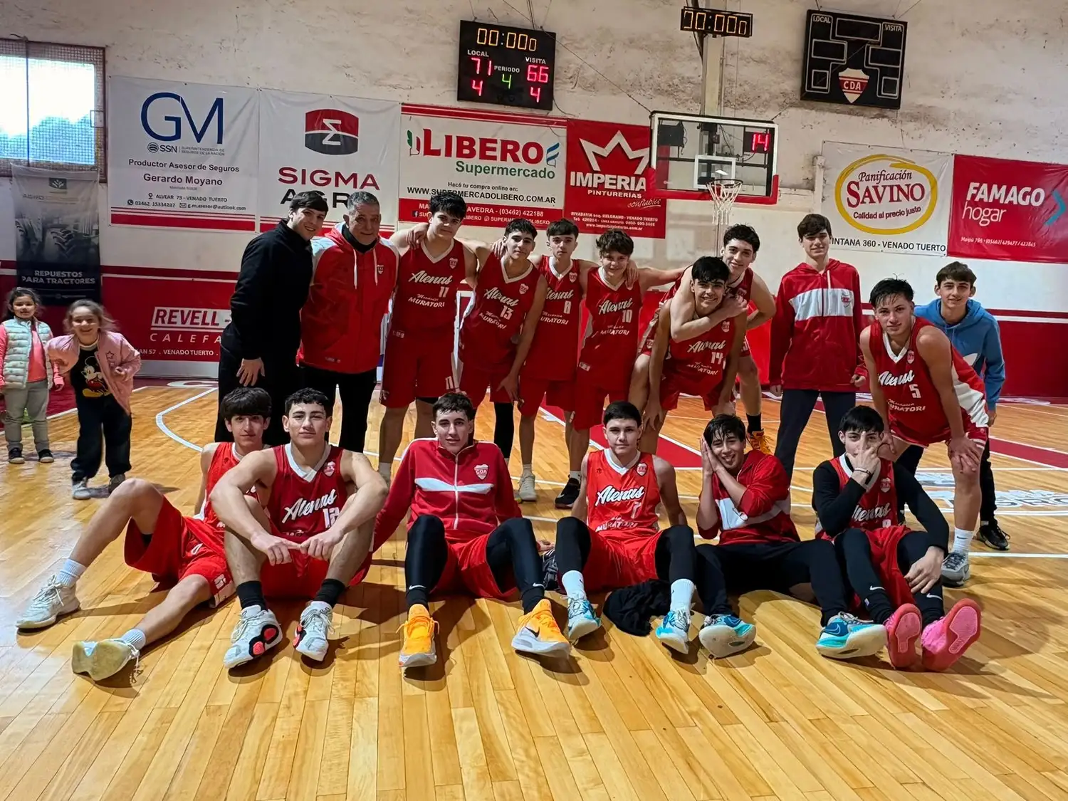 Los pibes del "Depo" cerraron un fin de semana perfecto.
