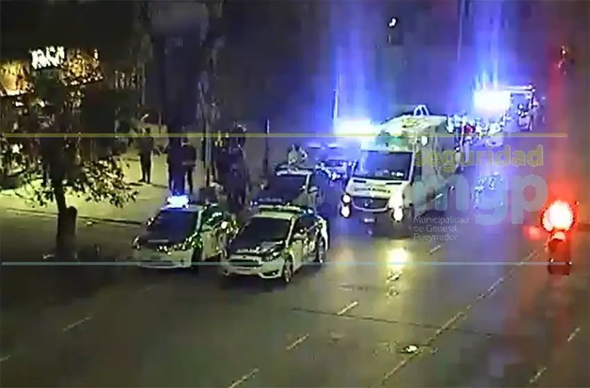 Video: se incrustó en una vidriera y las cámaras detectaron como le pegaba a una mujer