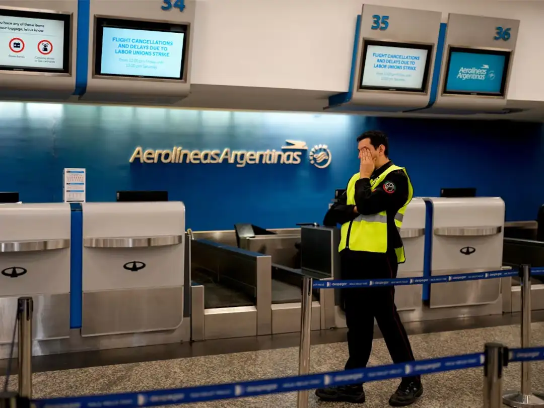 La protesta se extenderá entre las 6 y las 10 de la mañana, afectará a unos 60 vuelos y podría complicar el viaje de más de 7.000 pasajeros.