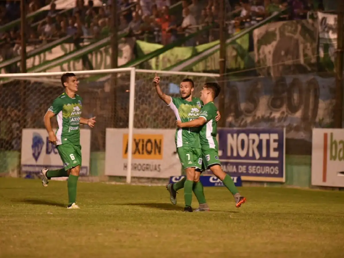 SPORTIVO LE GANÓ A RACING Y SIGUE EN LA COPA ARGENTINA