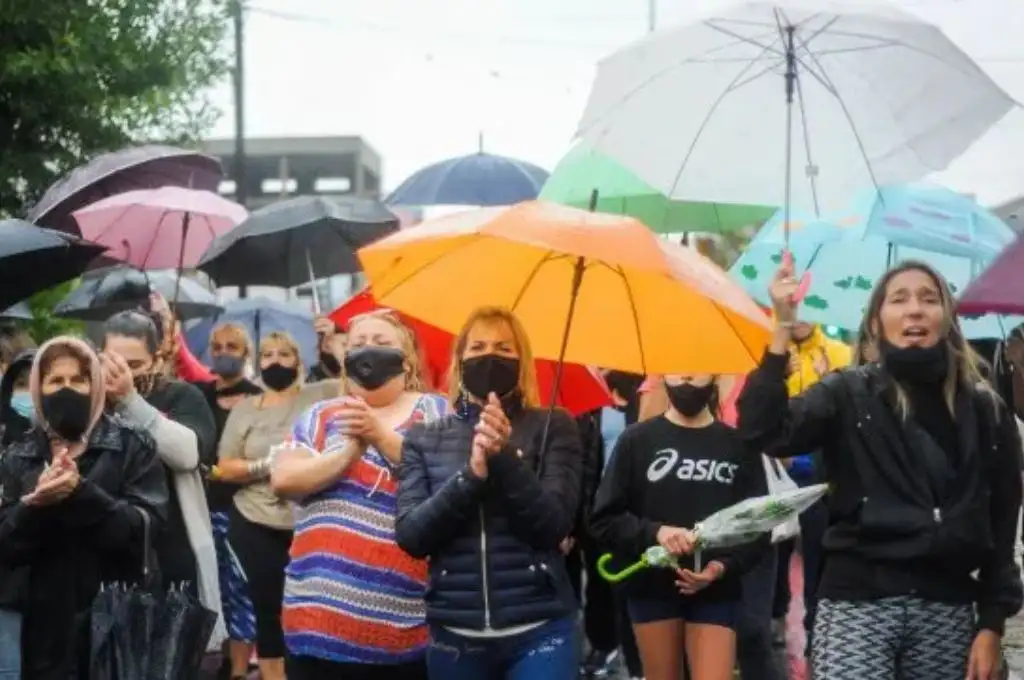 Fuerte marcha a favor del joven que mató a los ladrones que le robaron