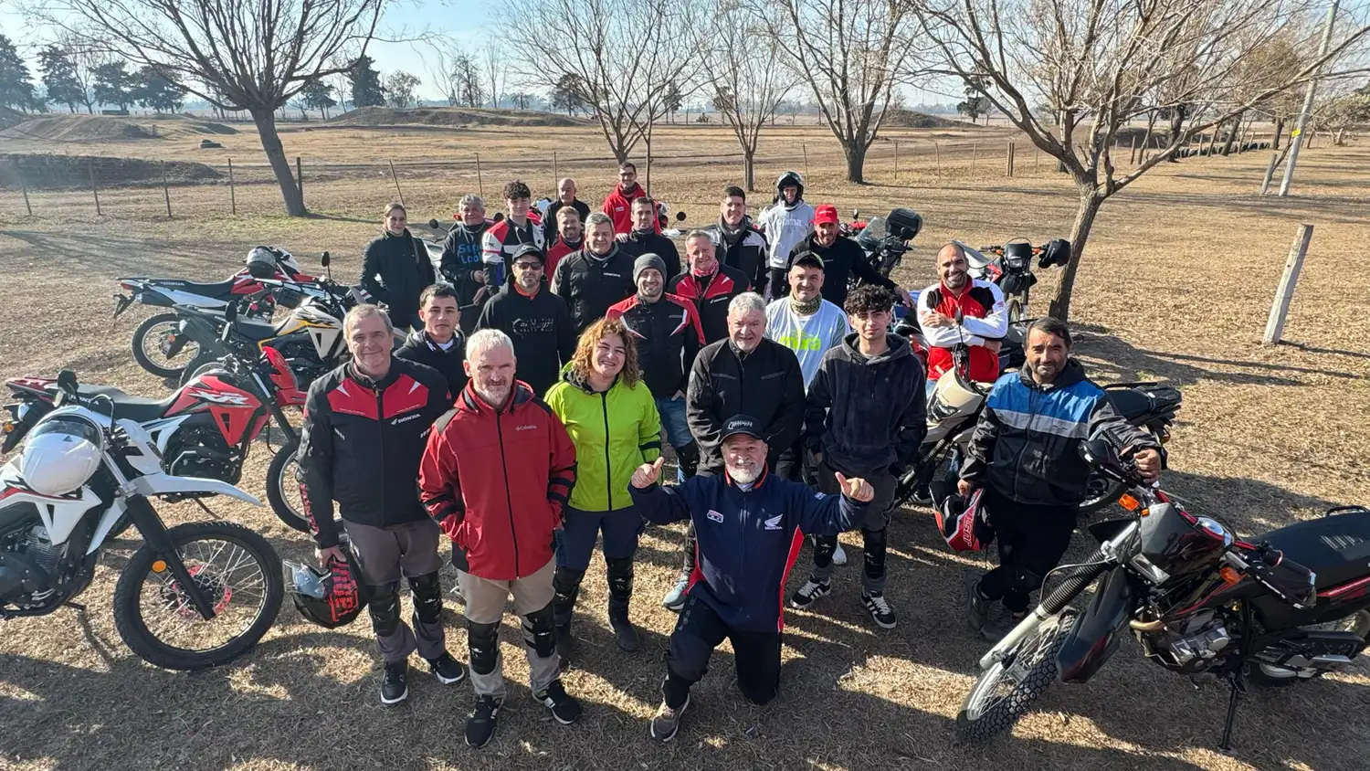 Córdoba Motos organizó una jornada de manejo para usuarios de Honda XR.