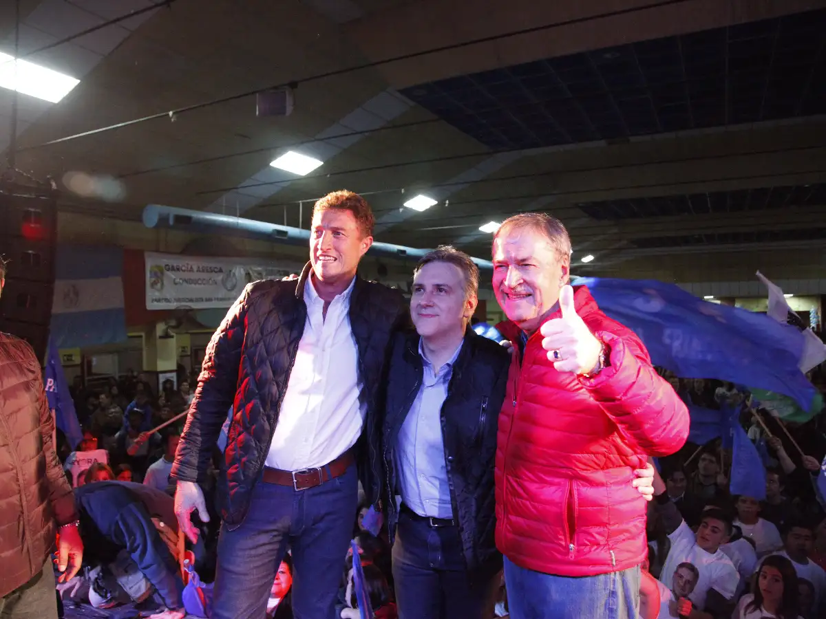 Llaryora: “El domingo debemos votar bien y por la región” 