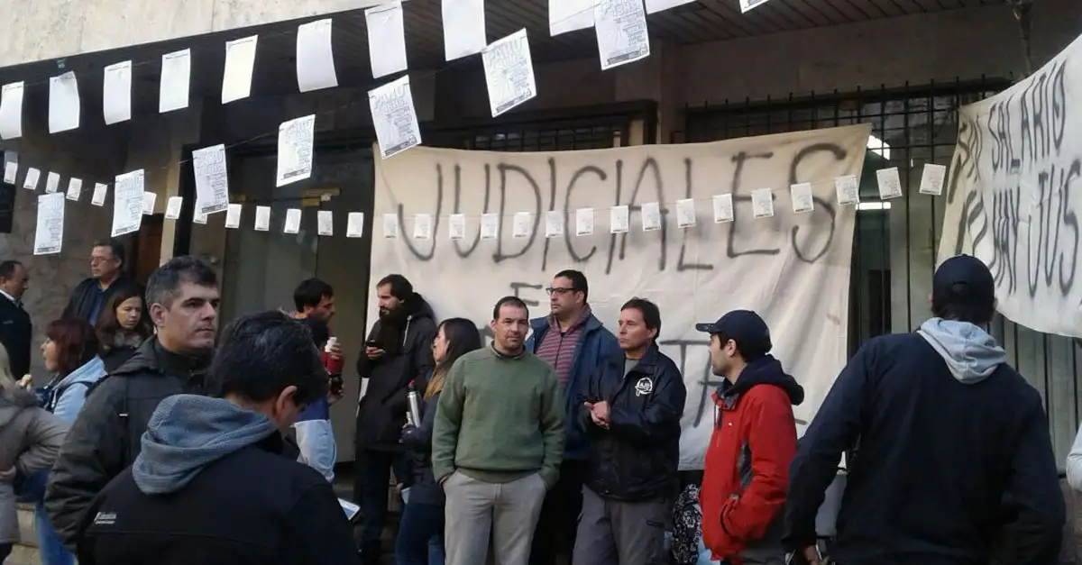 Judiciales realizan otro paro de 48 horas: "El Gobierno nos lleva a esto"