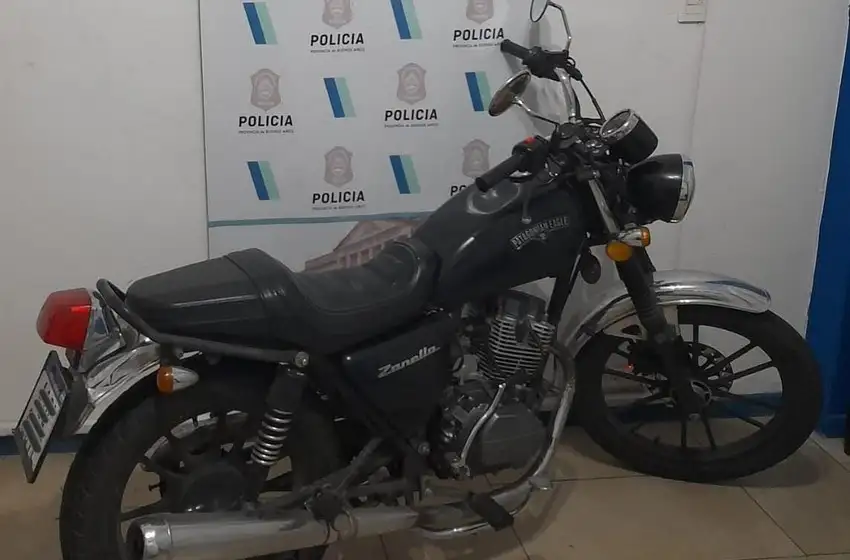 Llevaba una moto de tiro: no se le había quedado, la había robado