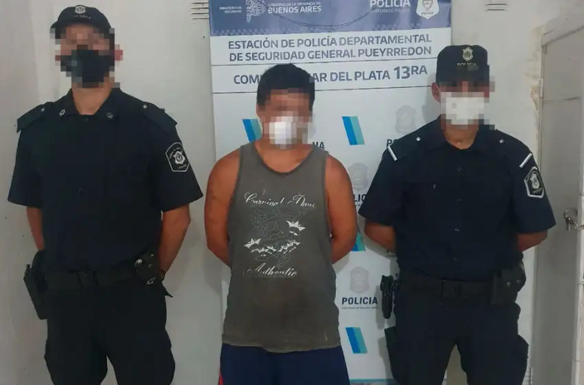 Golpeó por la espalda a su hijo de un año y fue aprehendido
