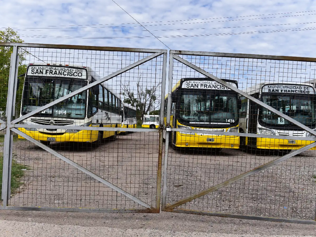 Sin recursos, sin micros, sin transporte