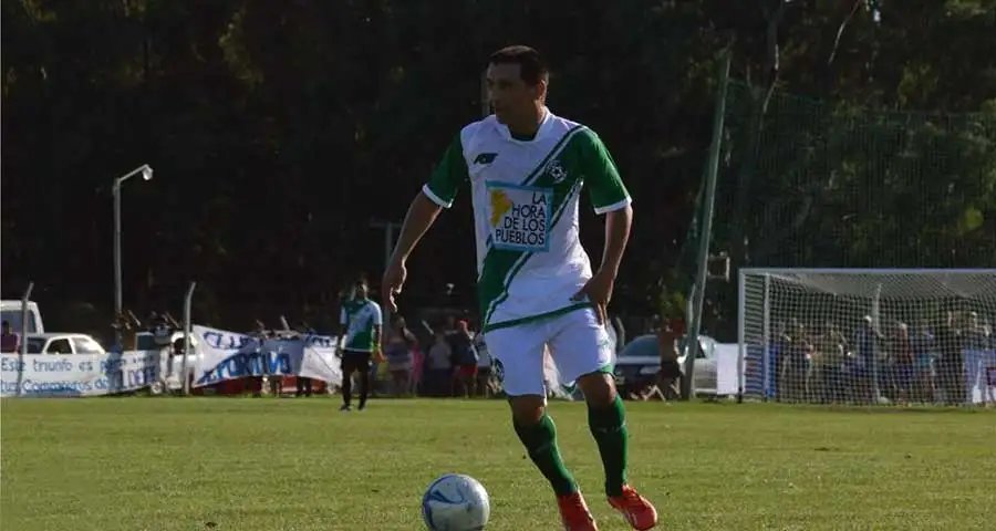 Ya clasificado, Banfield sufrió una dura derrota ante Atlético Miramar