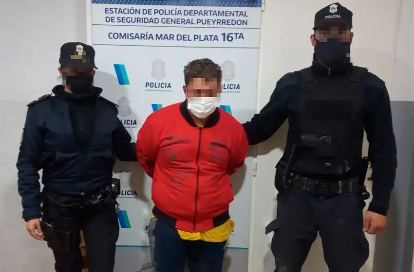 Fue hasta lo de su ex pareja en moto robada y terminó "a los tiros" con la policía