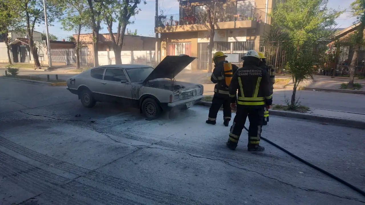 Las llamas se encontraban principalmente en la parte delantera.