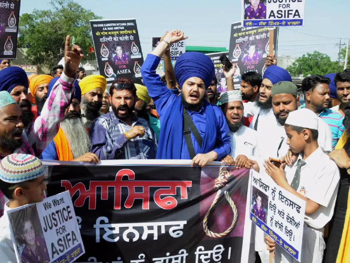 India instaura la pena de muerte para violadores de niños 
