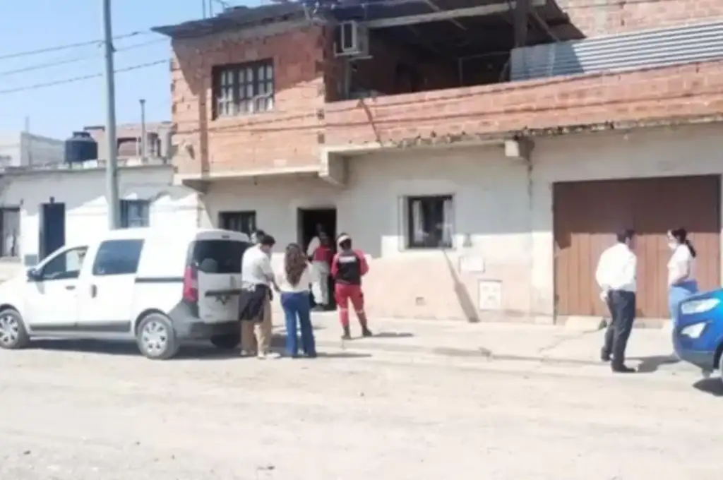 Un joven de 19 años mató a su madre, convivió dos días con el cuerpo en el interior de su domicilio y luego se quitó la vida al tirarse de un puente.