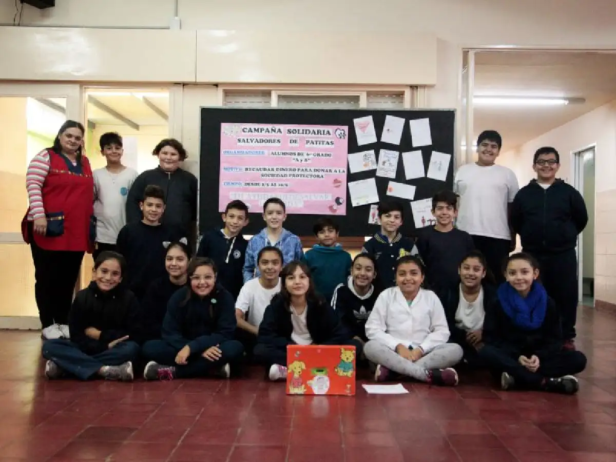 Los alumnos de escuela Mitre se convirtieron en “salvadores de patitas”