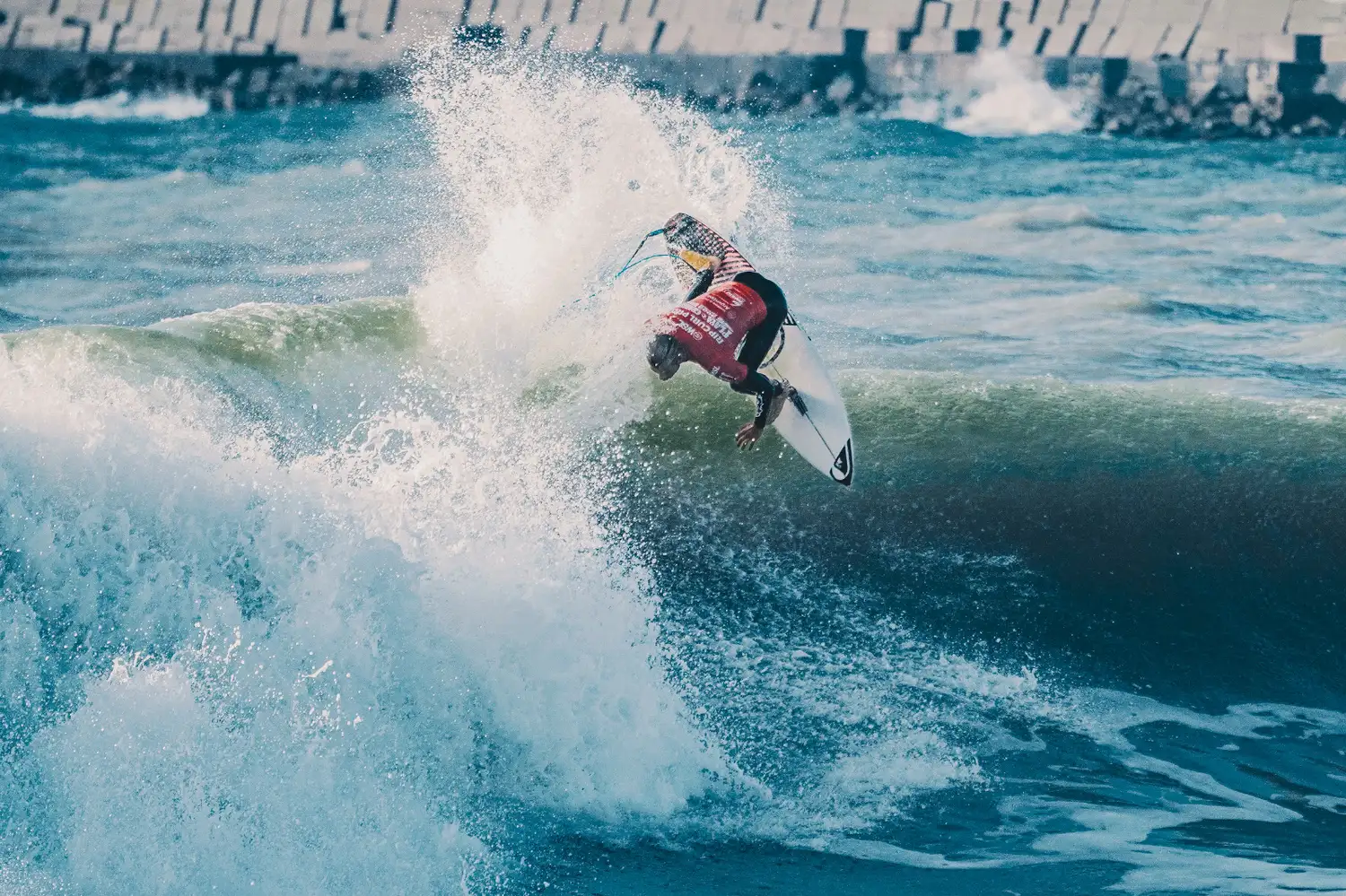 Avanza el Rip Curl Pro con fuerte presencia argentina