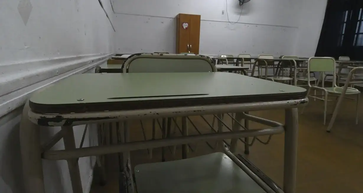 Los docentes santafesinos votan este jueves en asambleas departamentales antes de la reunión provincial de mañana viernes. Crédito: Mauricio Garín