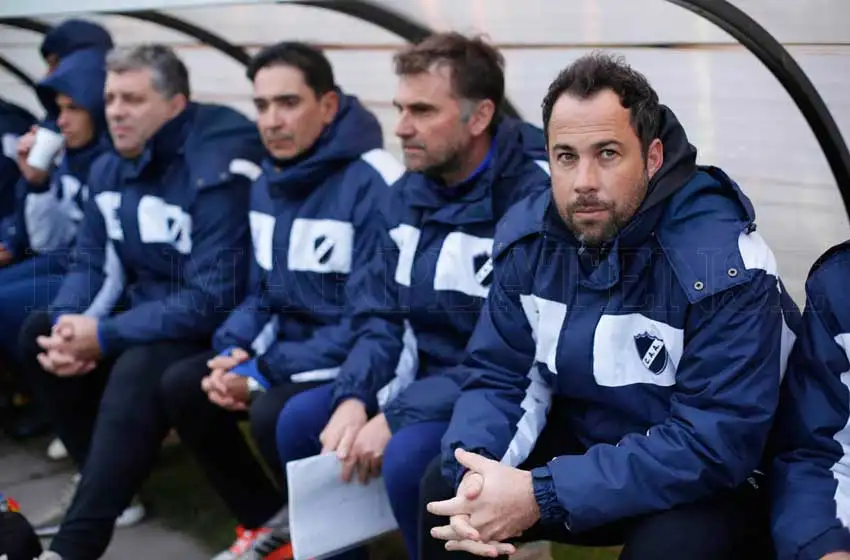 A un año del ascenso, Alvarado busca un nuevo entrenador