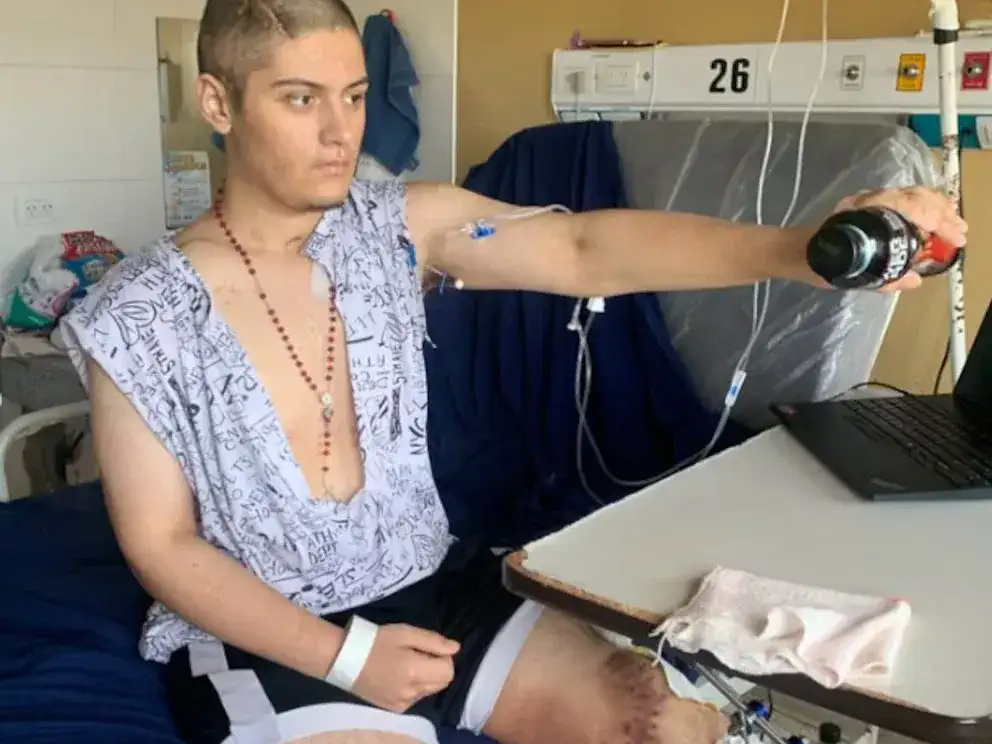 “Estamos a la espera de resultados de análisis y tomografía”, sostuvo su padre en diálogo con El Marplatense, al referirse al estado de salud del joven.