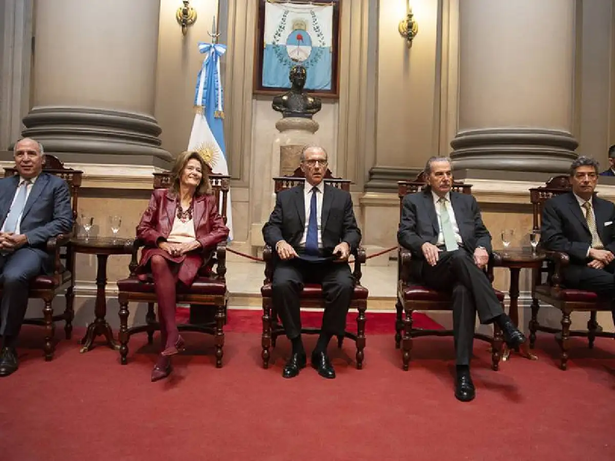 Promulgaron la ley que limita las jubilaciones del Poder Judicial y cuerpo diplomático