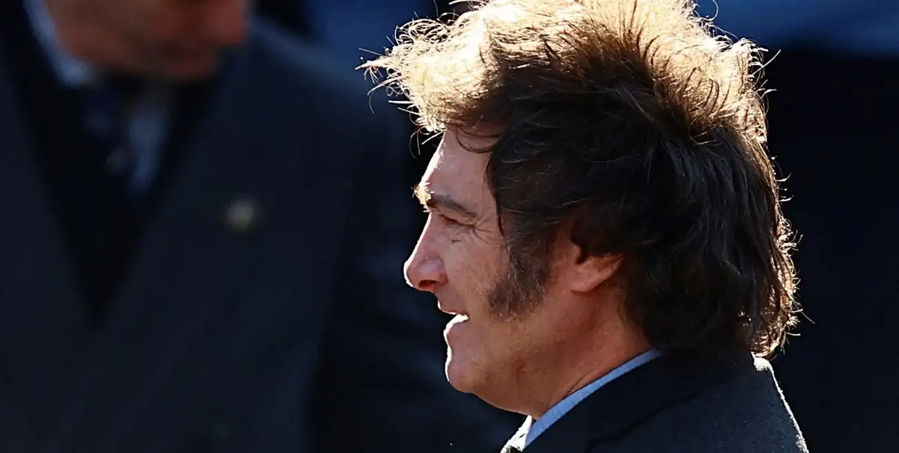 Milei, entre la interna libertaria y las medidas que apuntan a frenar la inflación y sostener el déficit fiscal cero.