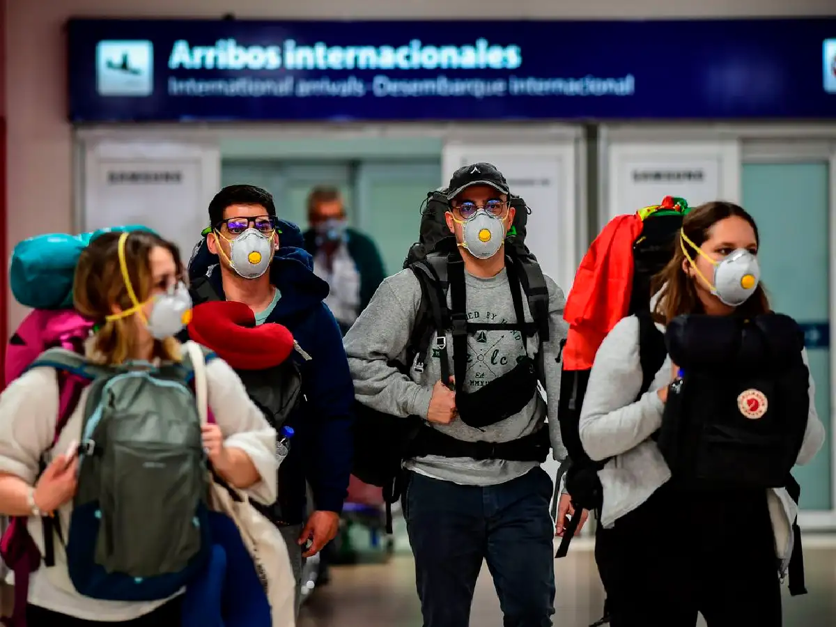 Migraciones: el regreso de los argentinos se hará "de forma controlada y ordenada"