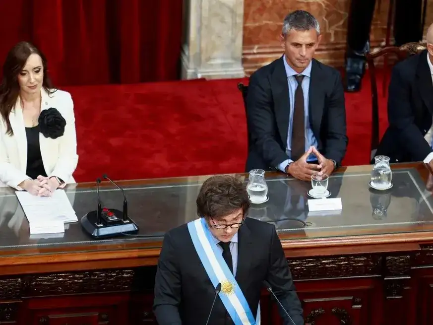 Javier Milei este sábado en el Congreso. Crédito: Matias Baglietto/Reuters