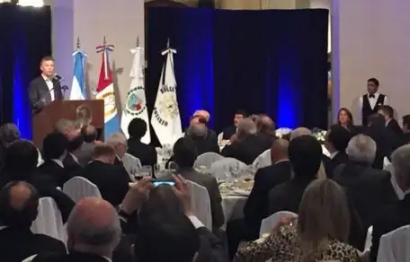 Macri pidió a los empresarios rosarinos que generen puestos de trabajo