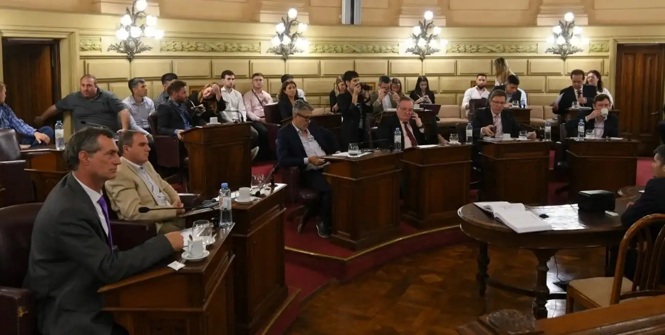 Cámara de Senadores de la provincia, 5 de diciembre de 2024. Tratamiento de la Reforma de la Constitución provincial. Manuel Fabatía/Archivo El Litoral