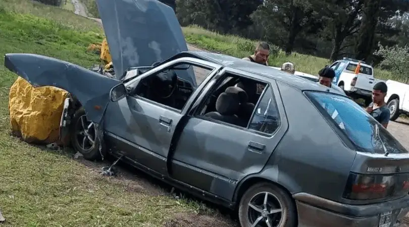 Dejó manejar a su hija de 9 años y provocó un accidente