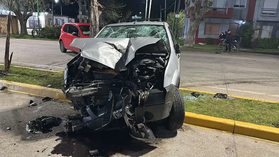 Murió un bebe de 10 días tras un fuerte accidente automovilístico en Punta Lara