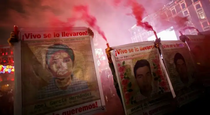 México niega haber ocultado información sobre desaparición de estudiantes de Ayotzinapa