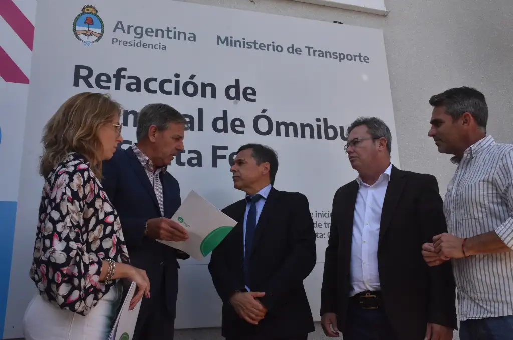 El ministro Diego Giuliano visita la capital santafesina