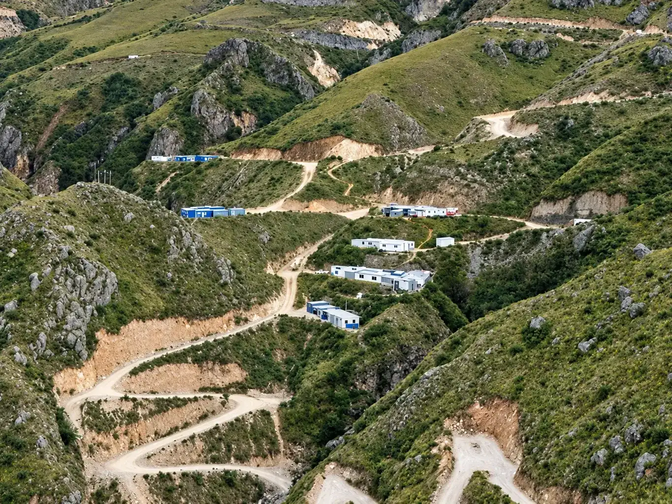 El proyecto prevé generar 8.200 puestos de trabajo directos e indirectos durante las etapas de construcción y operación.