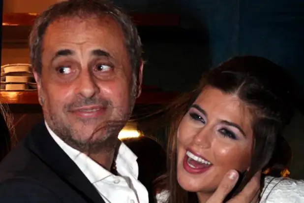Jorge Rial y Mariana Antoniale, a los besos