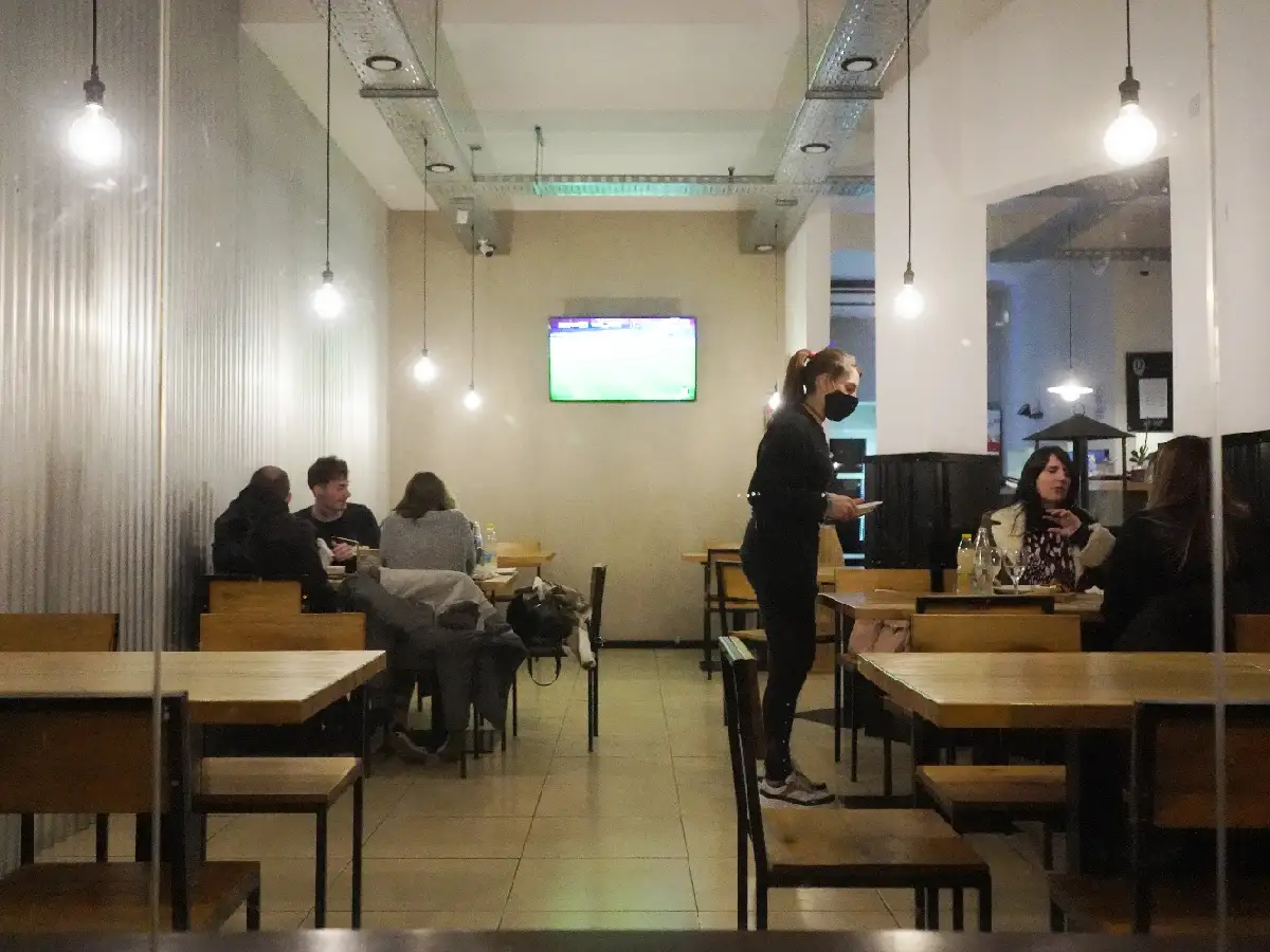 Incentivos: “La idea no es castigar al que no se vacuna, sino premiar al que sí”  