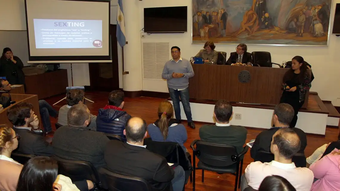 La PDI dictó una charla sobre ciberdelito