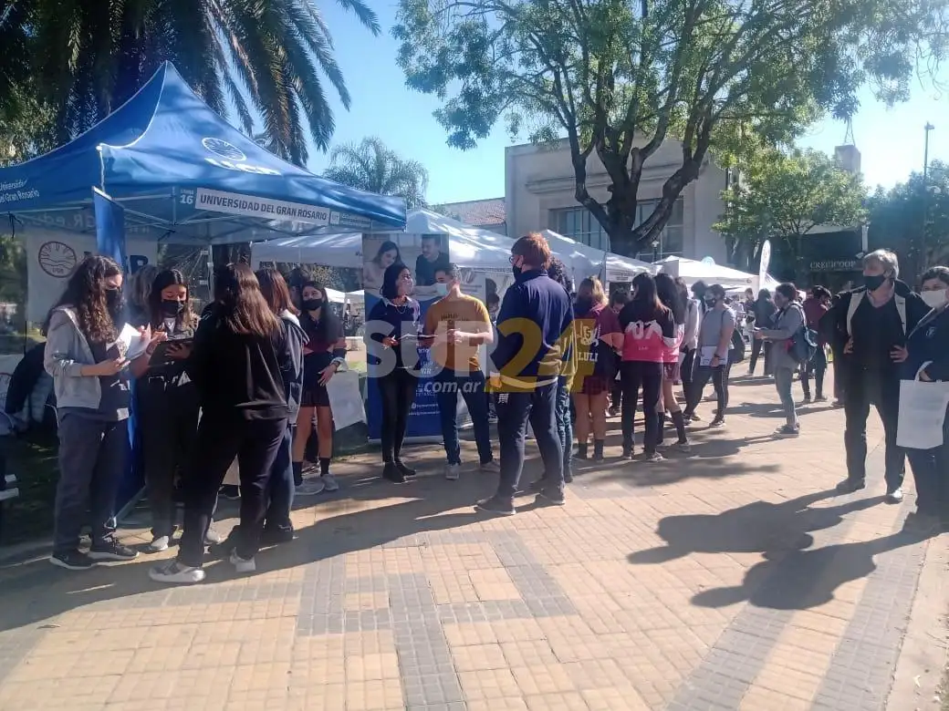 Comenzó la ExpoEducativa 2021 en plaza San Martín
