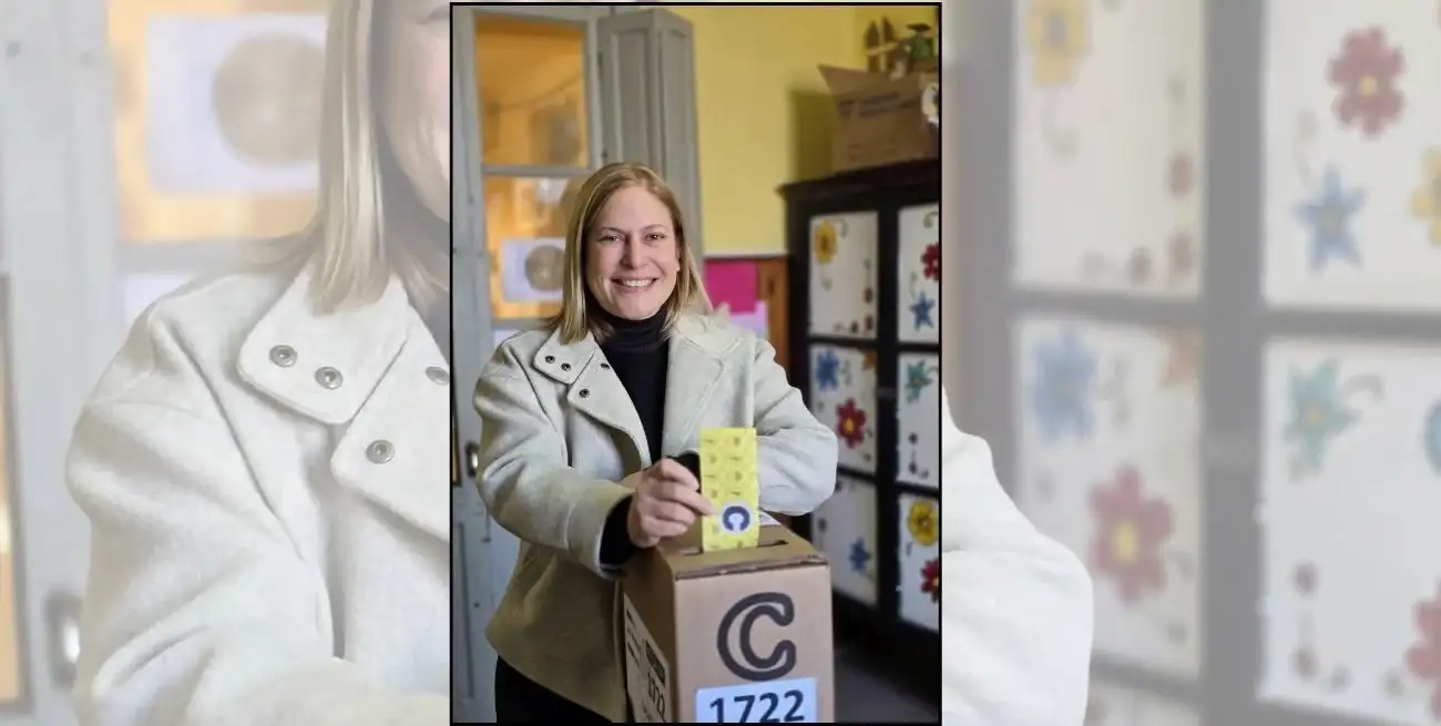 Gisela Scaglia emitió su voto en Gálvez y remarcó el valor del compromiso colectivo para fortalecer la provincia.