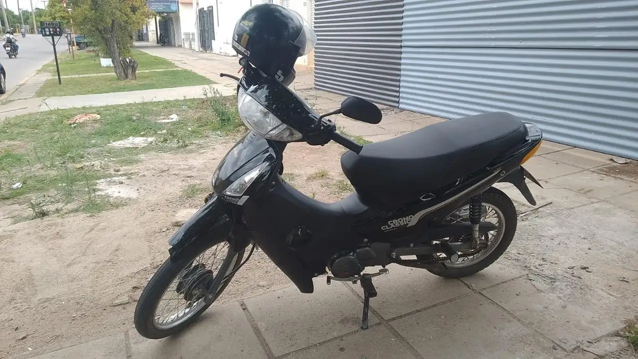 El siniestro ocurrió en la a intersección de Av. Caseros y Larrea.