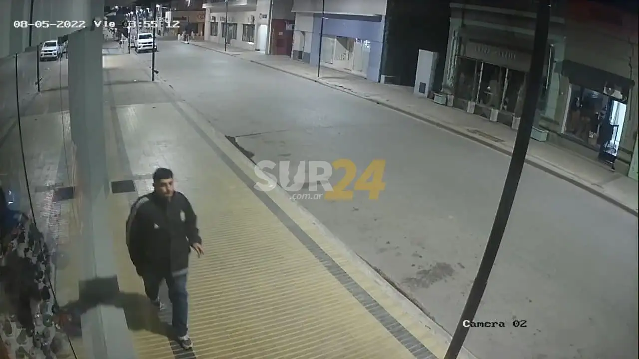 Robó en un comercio de calle Belgrano y quedó registrado en las cámaras de seguridad