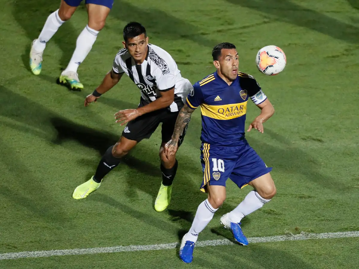Boca va por el pase a octavos de final